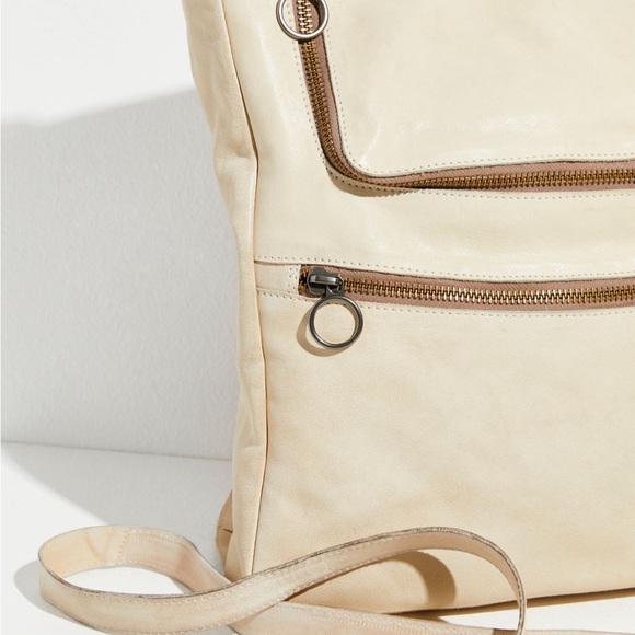 New FREE PEOPLE We The Free Icon TOTE BACKPACK Faded khaki IVORY Leather NWT - Picture 4 of 7